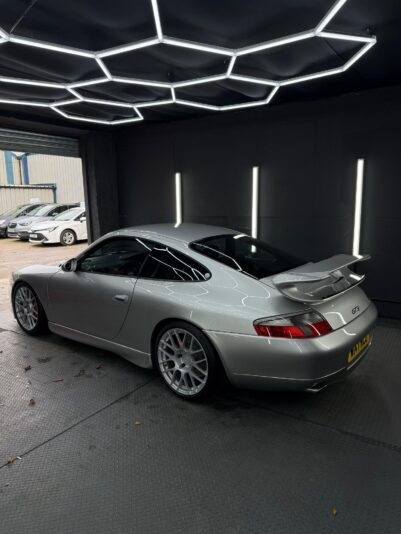 2f231abc-7fc7-4c9c-939d-18fb0b244f93